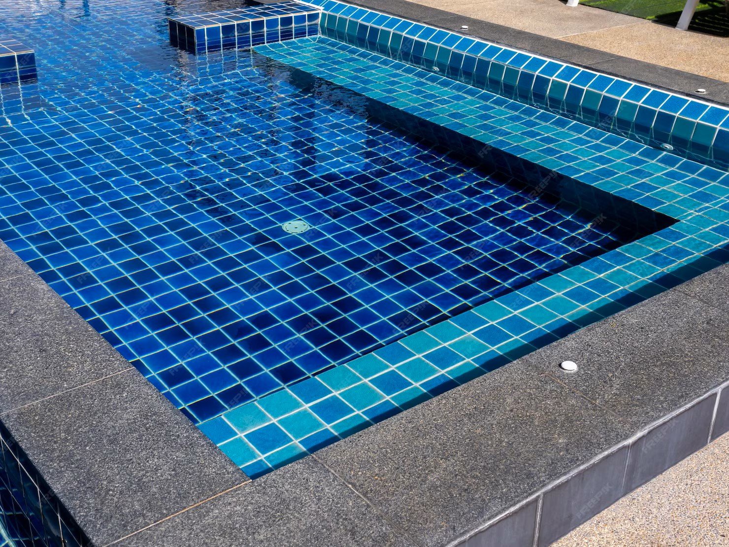 swimming-pool-tiles